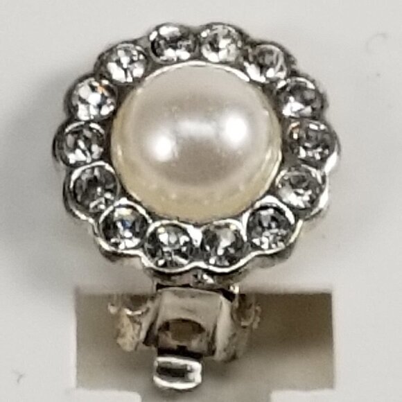 Silver-tone Faux Pearl Clip on Dazzling Earrings  - Women's Fashion Jewelry - Picture 2 of 5